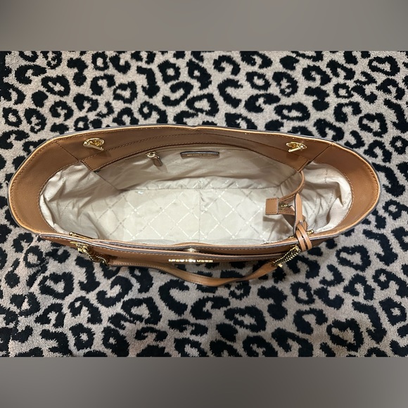 MK purse - Picture 2 of 5